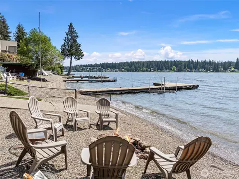3800 E Mason Lake Dr W, Grapeview, WA 98546