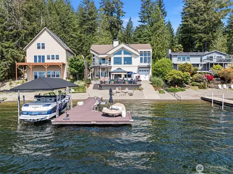 3800 E Mason Lake Dr W, Grapeview, WA 98546