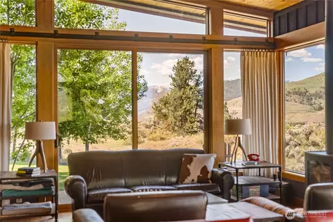 Living - 48 Thurlow Rd, Twisp, WA 98856 photo 3 of 3