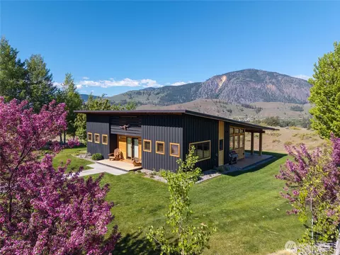 48 Thurlow Rd, Twisp, WA 98856