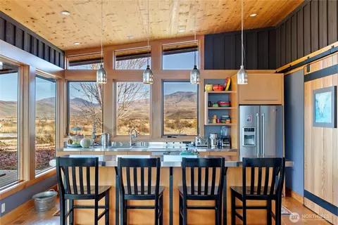 Kitchen - 48 Thurlow Rd, Twisp, WA 98856 photo 1 of 2