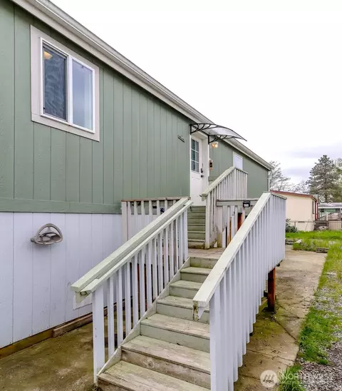 7104 141st Ave E, Sumner, WA 98390 photo 3