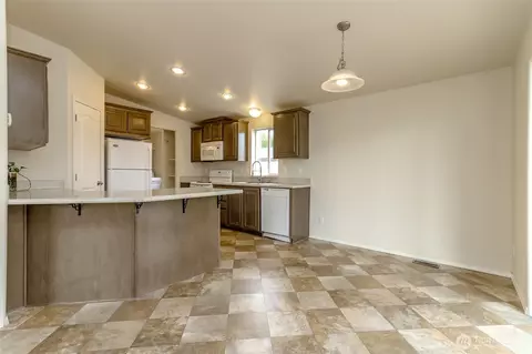 7104 141st Ave E, Sumner, WA 98390 photo 9