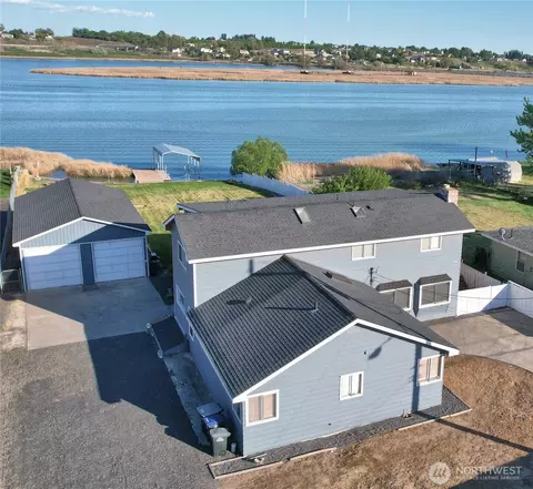 2101 W Lakeside Dr, Moses Lake, WA 98837
