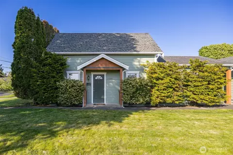 2404 G St, Bellingham, WA 98225