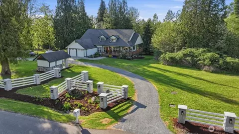 12811 Kapowsin Highlands Dr E, Graham, WA 98338
