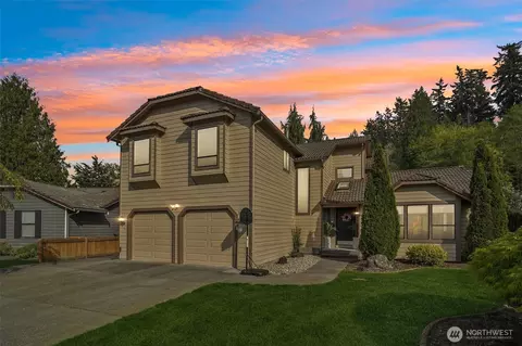 25114 Lake Wilderness Country Club Dr SE, Maple Valley, WA 98038
