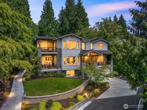 12914 63rd Ave NE, Kirkland, WA 98034