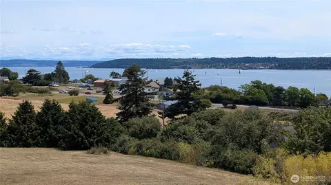 740 Dunbar St, Coupeville, WA 98239