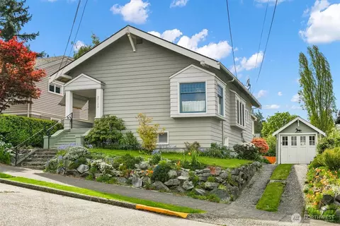 2719 Nob Hill Ave N, Seattle, WA 98109