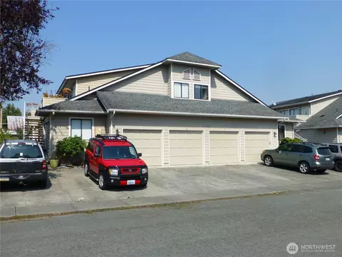 1509 Sunset Pl, Mount Vernon, WA 98273