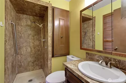 Bath - 20256 43rd Ave E, Spanaway, WA 98387 photo 1 of 1