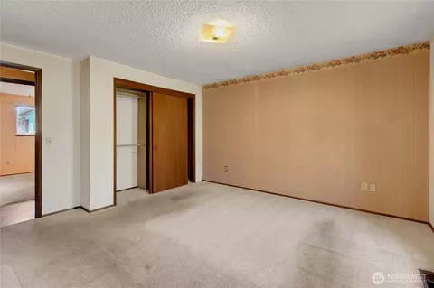 Bedroom - 20256 43rd Ave E, Spanaway, WA 98387 photo 2 of 4