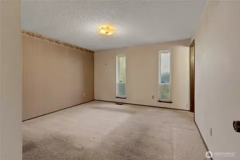 Bedroom - 20256 43rd Ave E, Spanaway, WA 98387 photo 3 of 4