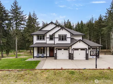 621 Tiedman Rd NW, Lakebay, WA 98349