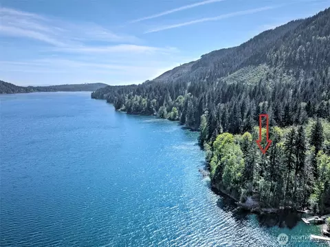2070 W Cushman Ridge Dr, Hoodsport, WA 98548