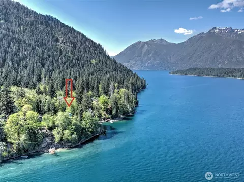 2070 W Cushman Ridge Dr, Hoodsport, WA 98548