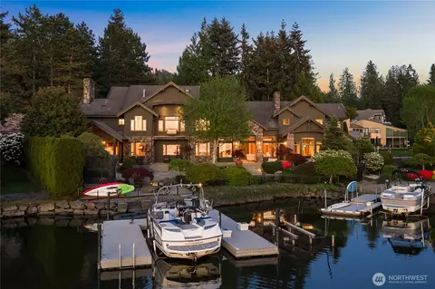 3607 E Lake Sammamish Shore Ln NE, Sammamish, WA 98074