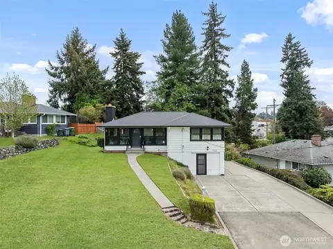7522 Olympus Dr W, Tacoma, WA 98466