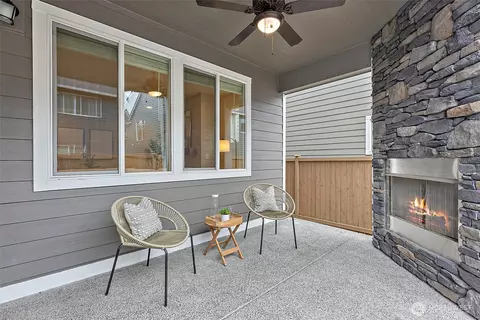 Exterior - 16311 8th Ave E, Spanaway, WA 98387 photo 5 of 8