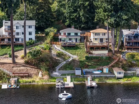 4624 Thompson Ln SE, Olympia, WA 98513