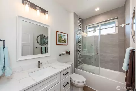 Bath - 320 Morgison Loop, Sequim, WA 98382 photo 2 of 2