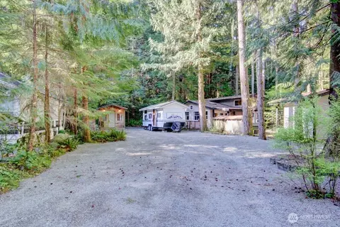 106 Gold Rush Rd, Deming, WA 98244
