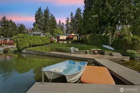 2207 S 304th St, Federal Way, WA 98003