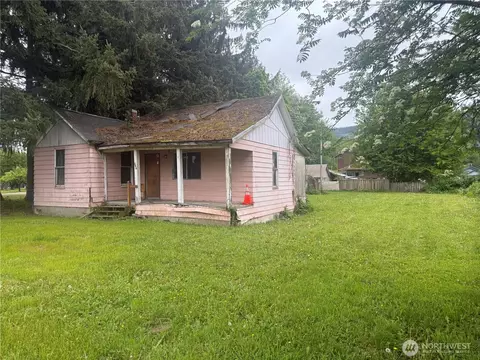 937 Alexander St, Sedro Woolley, WA 98284
