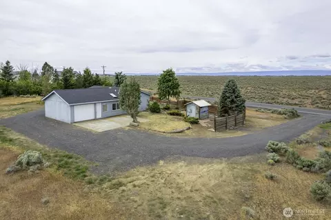 11397 Dodson Rd NW, Ephrata, WA 98823