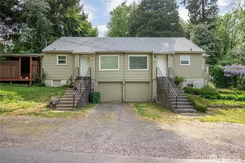 208 NE Kirby, Castle Rock, WA 98611