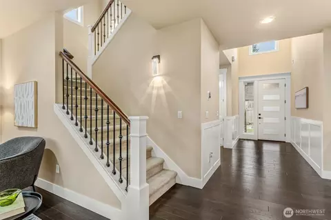 Entry Way - 21707 2nd Ave SE, Bothell, WA 98021 photo 5 of 5