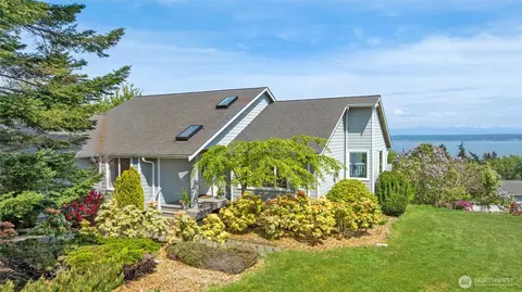 827 Michael Way, Camano Island, WA 98282