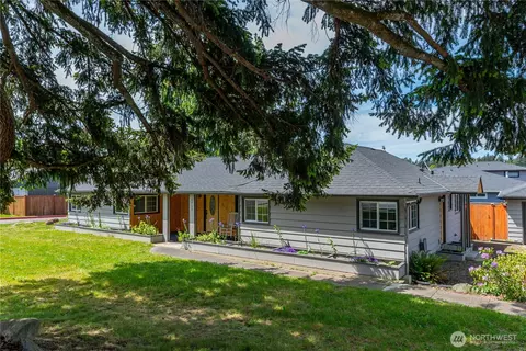 1717 S 18th St, Mount Vernon, WA 98274