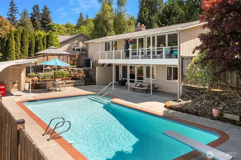 2501 21st St SW, Puyallup, WA 98373