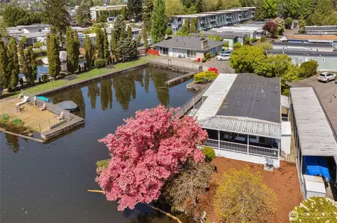 7301 NE 175th St #303, Kenmore, WA 98028