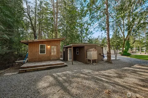 1730 Island Dr NW, Olympia, WA 98502
