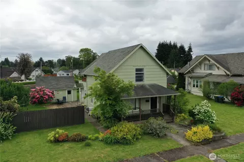 612 W Cherry St, Centralia, WA 98531