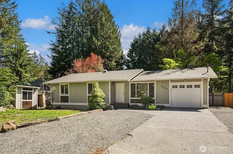 42307 SE 168th Ct, North Bend, WA 98045