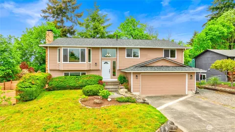 3322 43rd Pl NE, Tacoma, WA 98422
