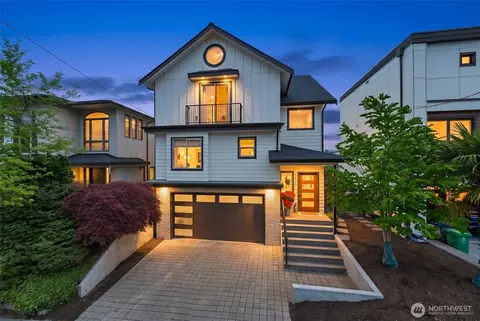 1428 Palm Ave SW, Seattle, WA 98116