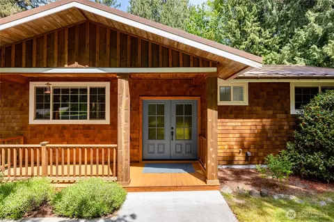 3301 Apache Dr, Mount Vernon, WA 98273