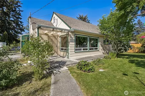 2207 E George St, Tacoma, WA 98404