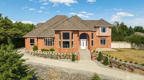 2330 Fancher Heights Blvd, East Wenatchee, WA 98802