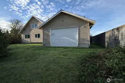 127 10th St, Sultan, WA 98294
