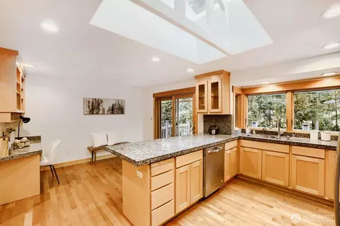 Kitchen - 14606 26th Dr SE, Mill Creek, WA 98012 photo 1 of 6