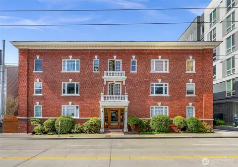 4725 15th Ave NE #12, Seattle, WA 98105