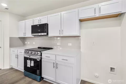 Kitchen - 32305 Bryant Rd, Sultan, WA 98294 photo 4 of 6