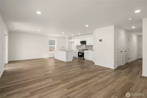 Living - 32305 Bryant Rd, Sultan, WA 98294 photo 2 of 7