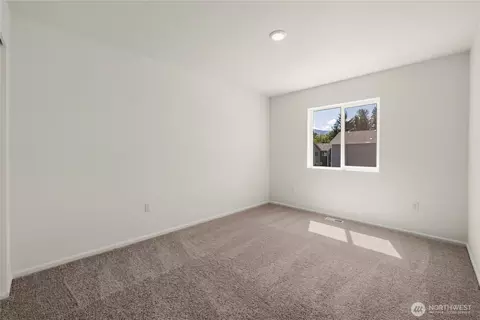 Bedroom - 32305 Bryant Rd, Sultan, WA 98294 photo 6 of 9